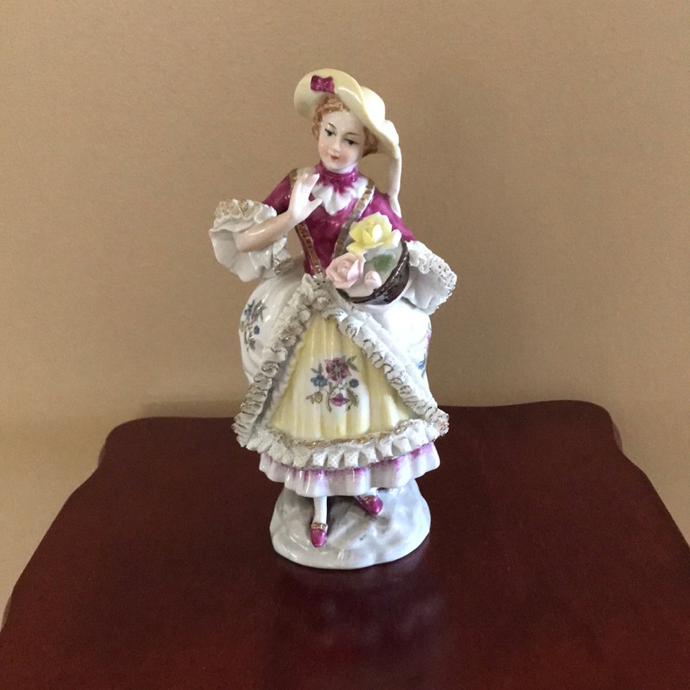 Vintage Victorian Lady with a Basket Of Flowers Porcelain Figurine,  8" Tall